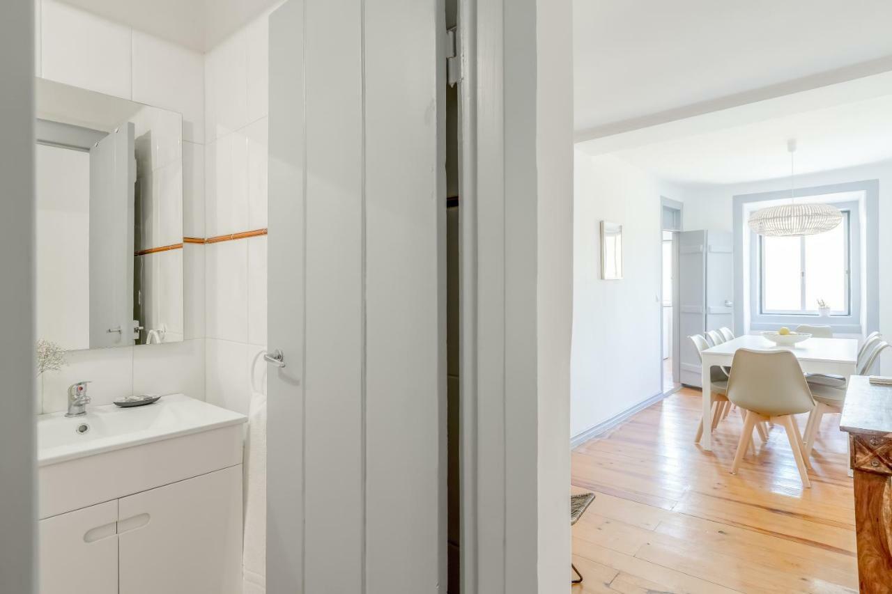 Alfama Spacious And Central Amazing Apartment, By Timecooler Lisbon Luaran gambar