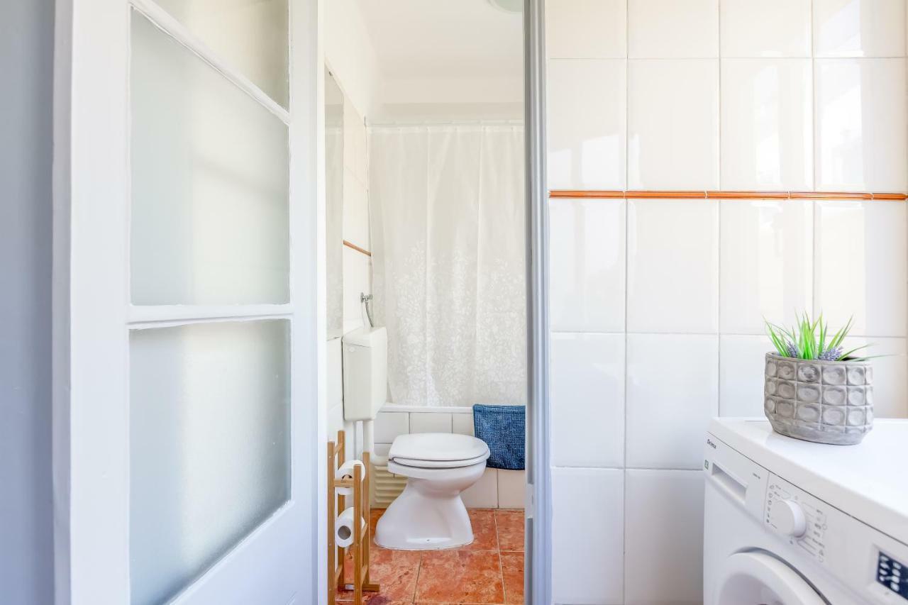 Alfama Spacious And Central Amazing Apartment, By Timecooler Lisbon Luaran gambar